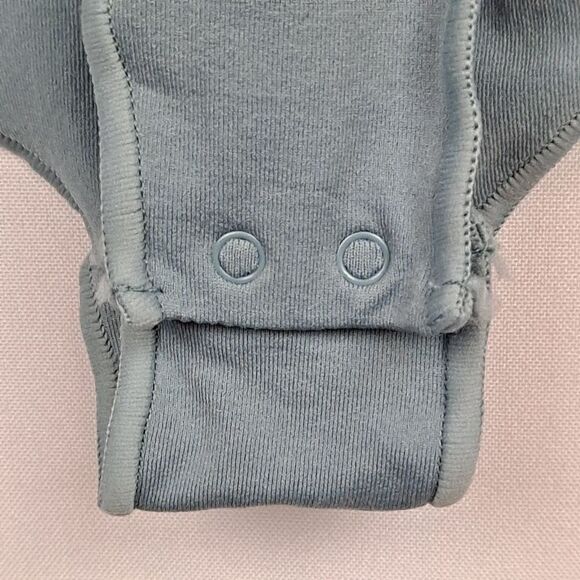 Skims Essential bodysuit NWOT - Picture 4 of 8